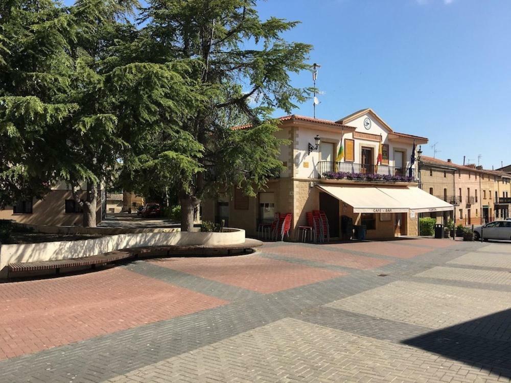 Apartamentos Turisticos Leiva -La Rioja Екстериор снимка