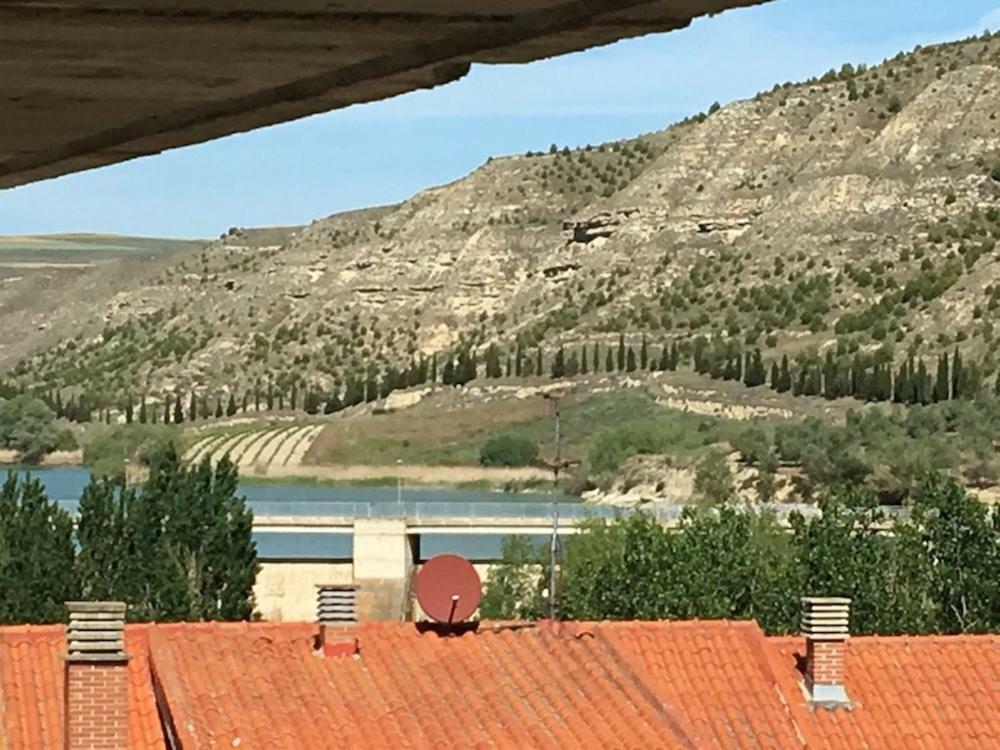 Apartamentos Turisticos Leiva -La Rioja Екстериор снимка