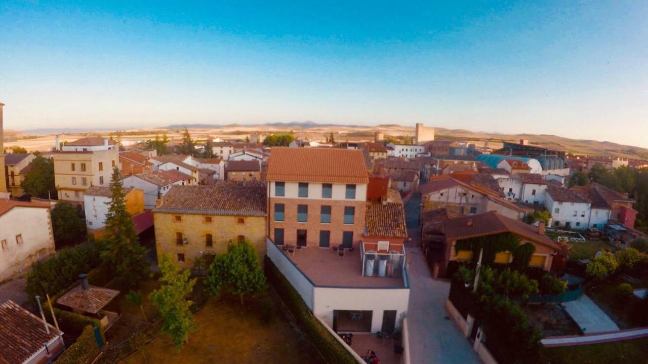 Apartamentos Turisticos Leiva -La Rioja Екстериор снимка