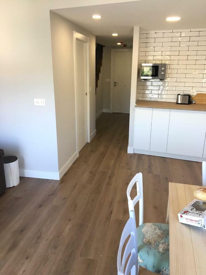Apartamentos Turisticos Leiva -La Rioja Екстериор снимка