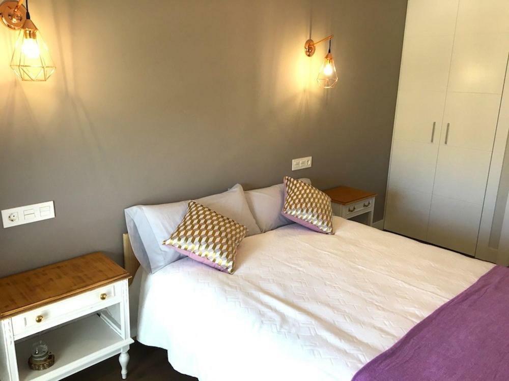 Apartamentos Turisticos Leiva -La Rioja Екстериор снимка